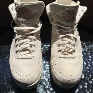 Air Jordan Retro 2